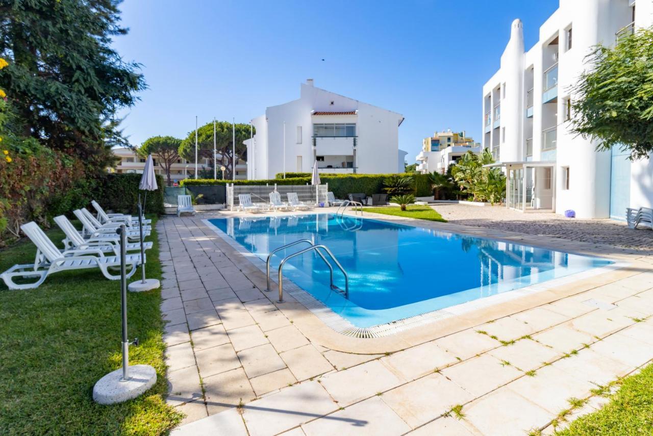 Zarco - Cosy Apartment In Vilamoura With A Balcony With View To The 2 Swimming Pools - Near The Beach & The Marina Куартейра Екстер'єр фото